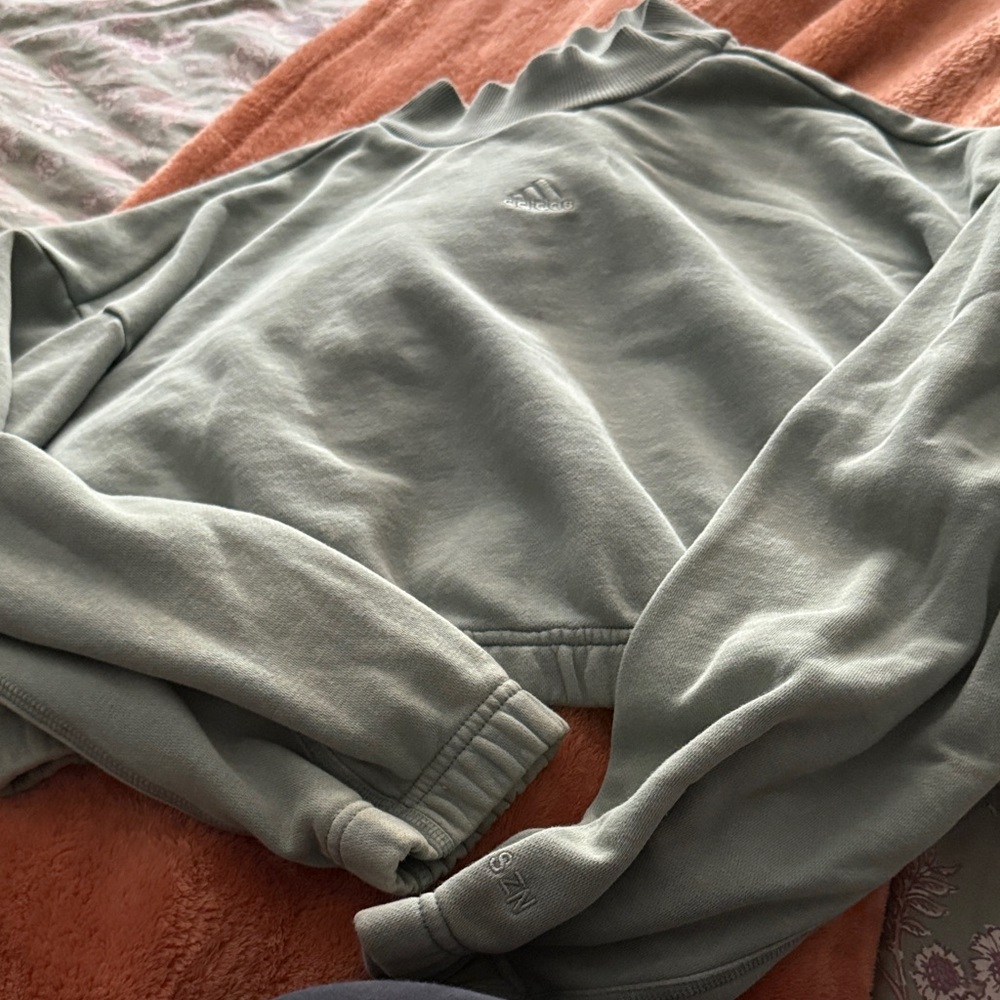 Adidas Cropped Sage Crewneck Sweater XL